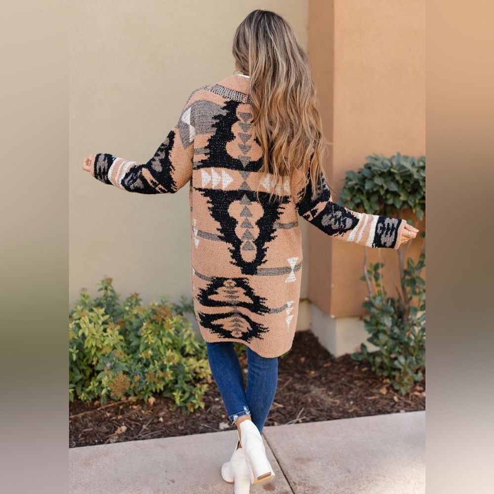 Davi‎ & Dani Aztec Jacquard Desert Sand Cardigan C20